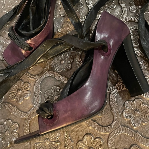 YSL Betis Strappy Heel - Picture 9 of 16